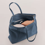 Easy Overnighter Bag